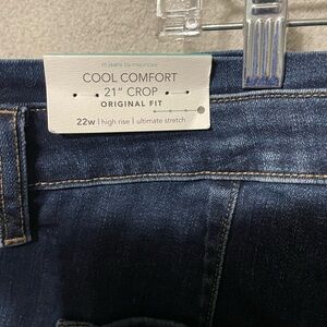 Maurice's 22w women's crop jeans with Tags